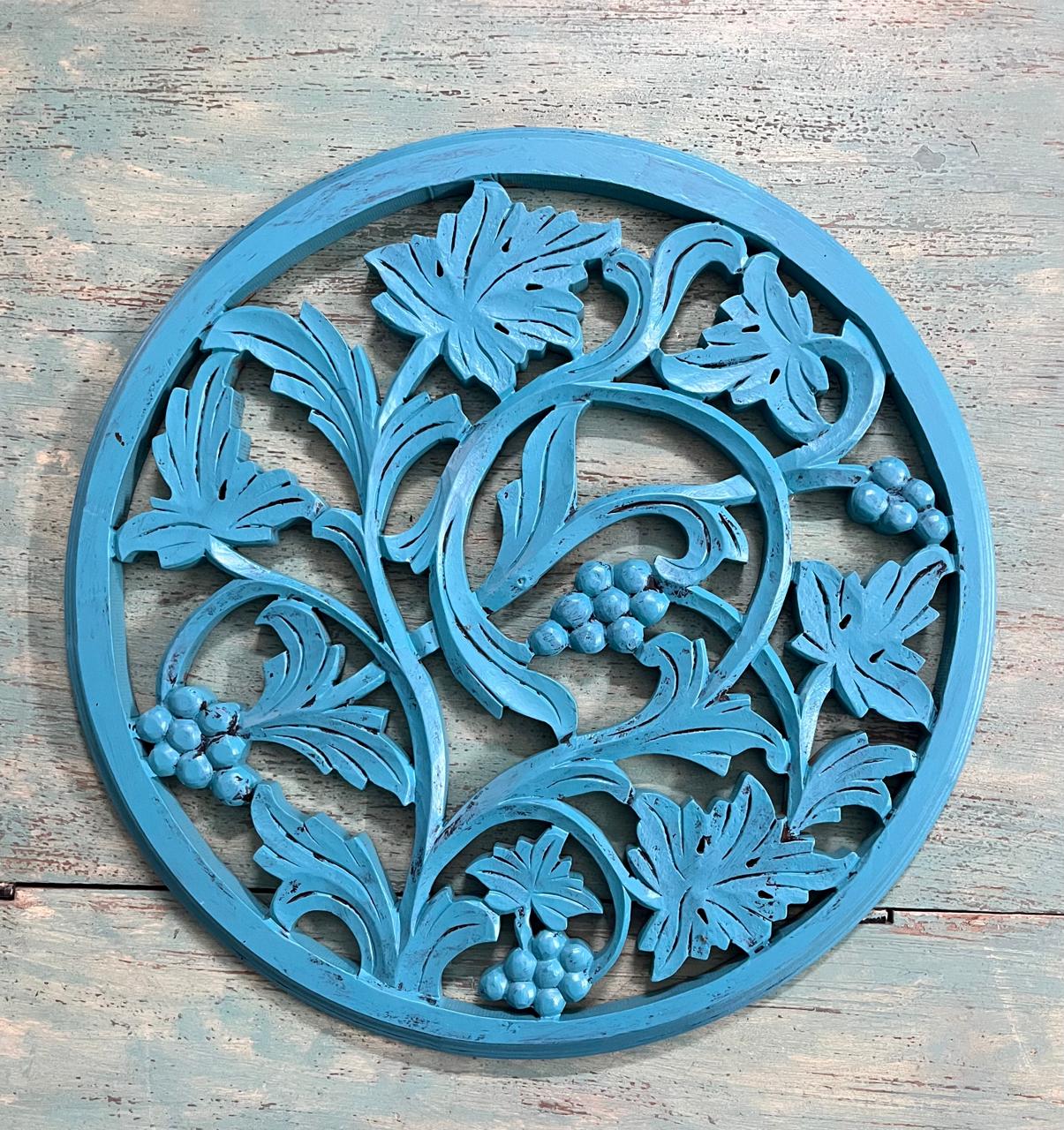 ROUND WALL DECOR