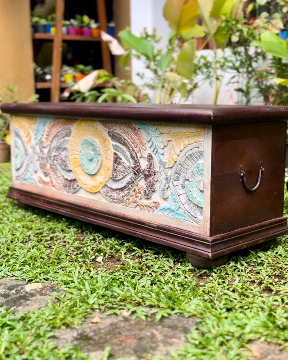 WOODEN TRUNK BOX