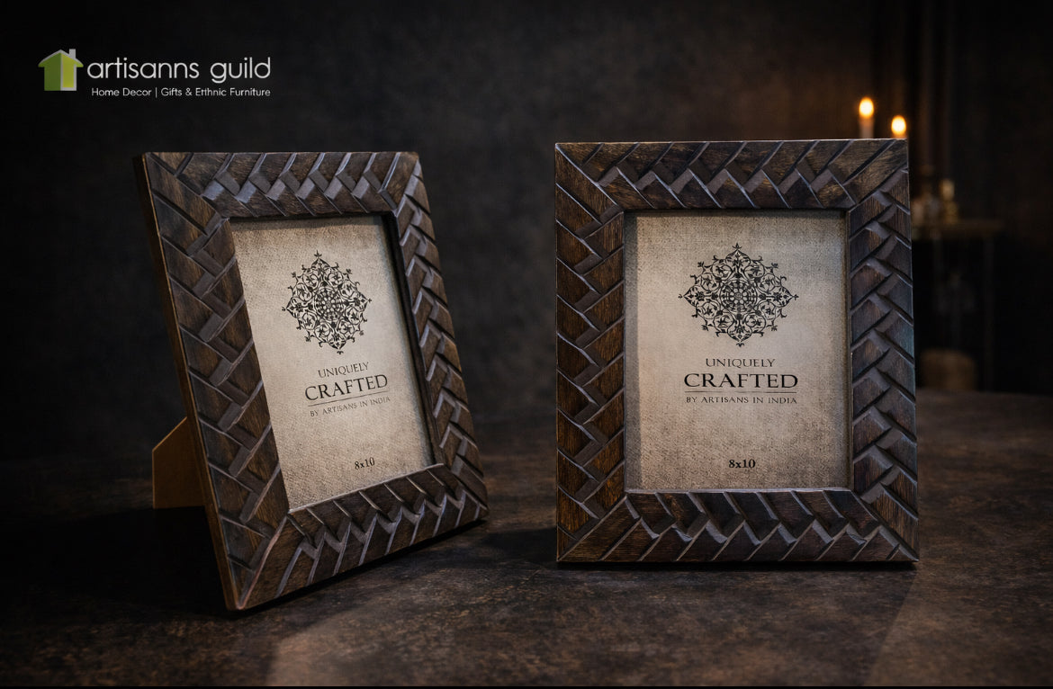 PHOTO FRAME