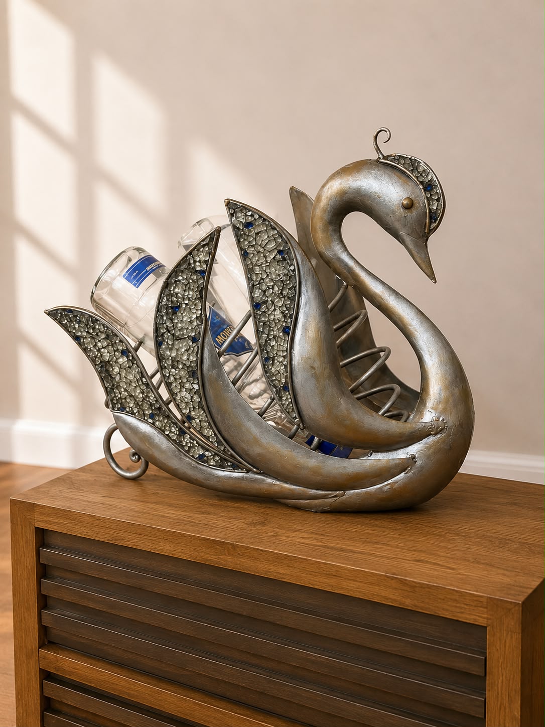Swan Majesty Wine Holder