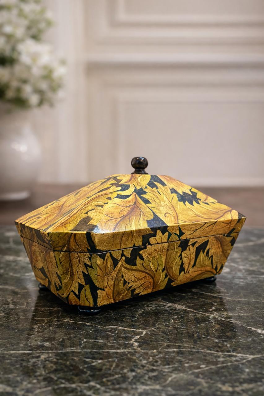 WOODEN BOX MEDIUM