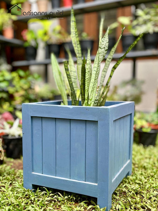 WOODEN PLANTER