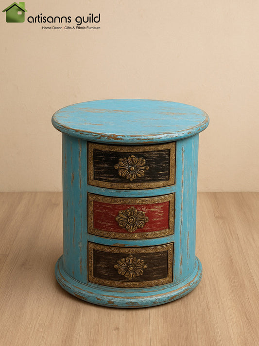 Round Chest in Distress Finish