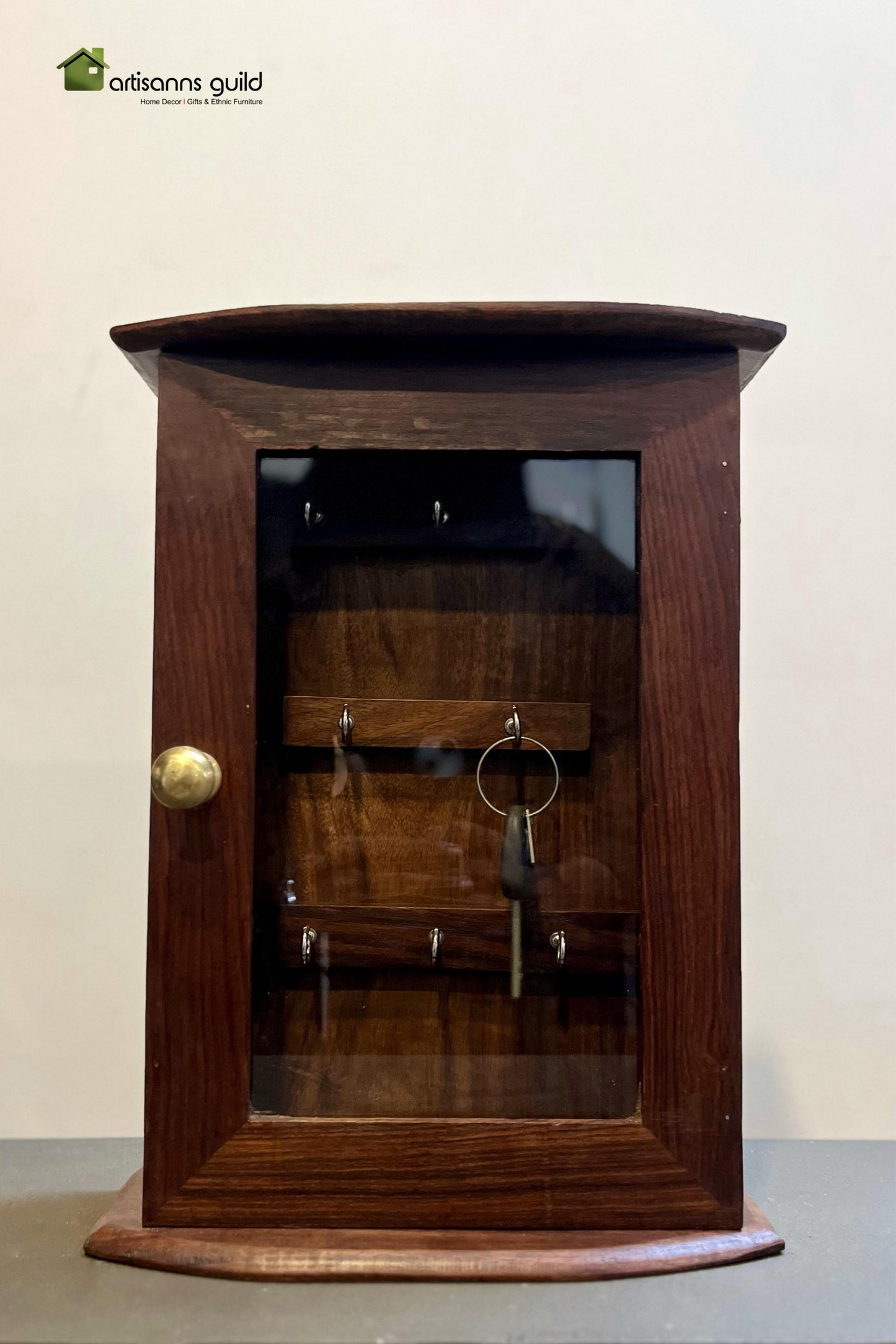 WOODEN KEY HOLDER